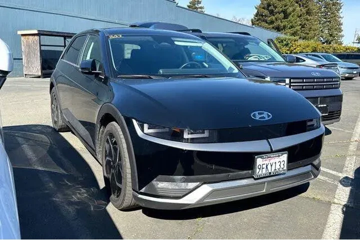 $23490 : Hyundai IONIQ 5 2023 SEL 4dr image 1