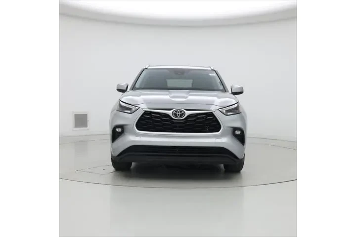 $38998 : Toyota Highlander 2023 XLE 4 image 5