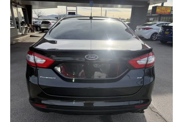 $8450 : 2015 Fusion SE image 6