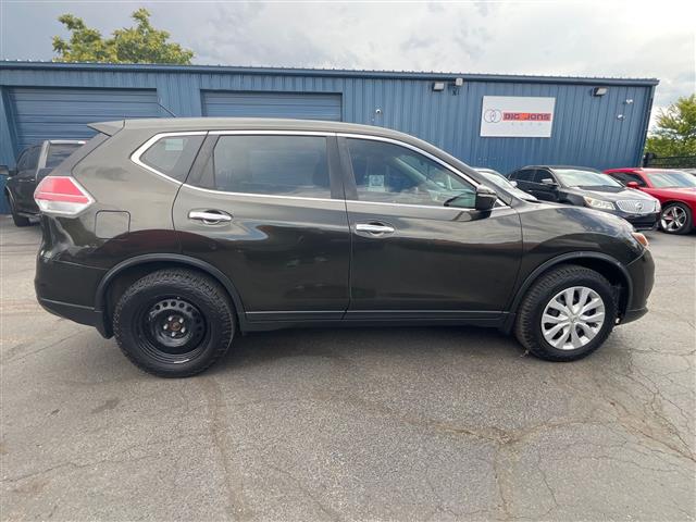 $9998 : 2015 Rogue S, AWD, GREAT MPG, image 9