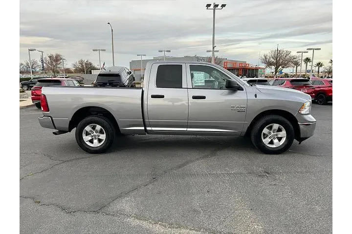 $26430 : Ram 1500 Classic 2024 4x2 SL image 8