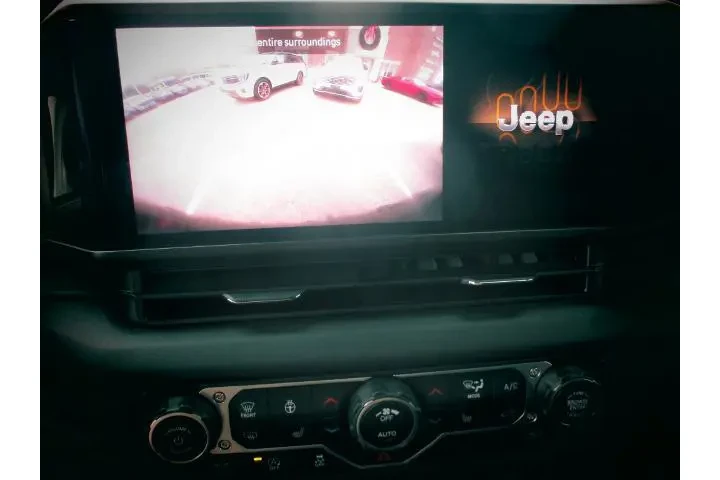 Jeep Wrangler 2025 4x4 Rubic image 8