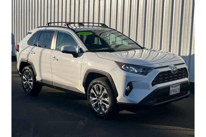 $23994 : Toyota RAV4 2020 XLE Premium image 8