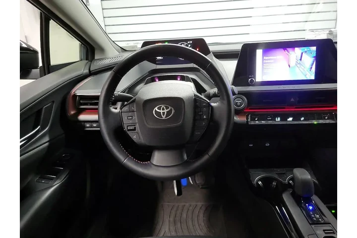 $33998 : Toyota Prius Prime 2024 XSE image 10