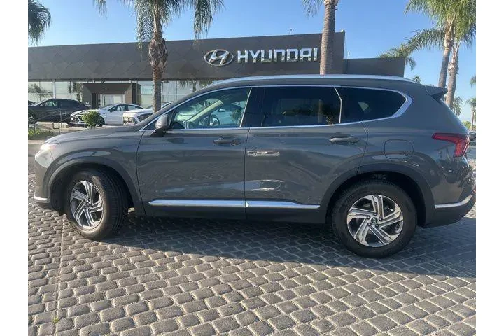 $18995 : Hyundai SANTA FE 2021 SEL 4d image 6