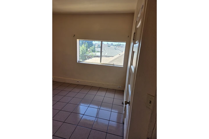 $1300 : SE RENTA 1 RECAMARA image 4