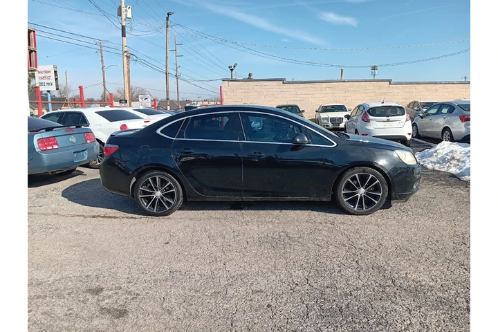 $4000 : 2017 Verano SPORT TOURING image 3