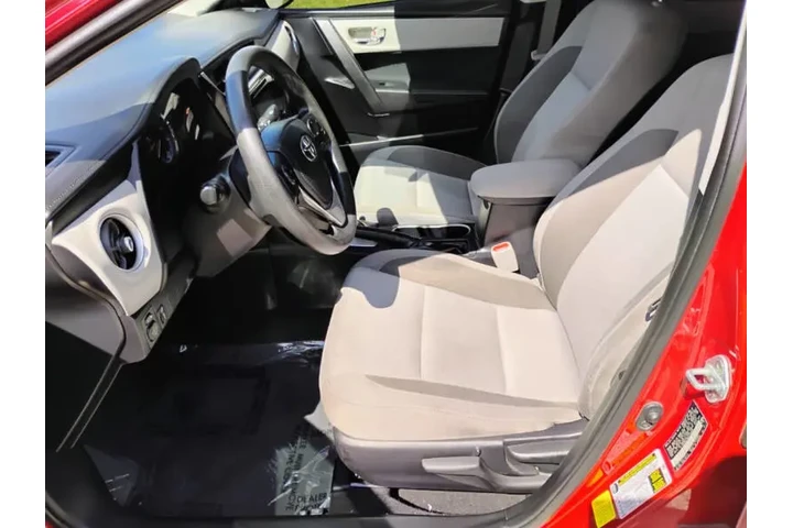 $12995 : 2017 Corolla SE image 9