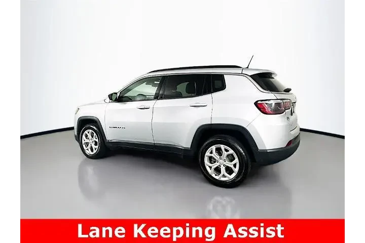 $19743 : Jeep Compass 2024 4x4 Latitu image 8