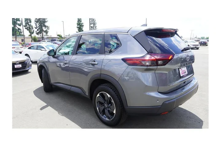 $22984 : 2025 Rogue SV image 7
