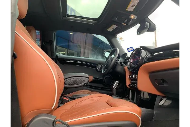 $20497 : MINI Hardtop 2 Door 2023 Coo image 8