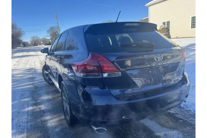 $15997 : 2015 Venza XLE image 6