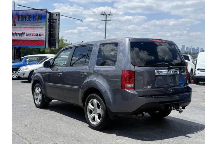 $12495 : 2015 Pilot EX-L image 7
