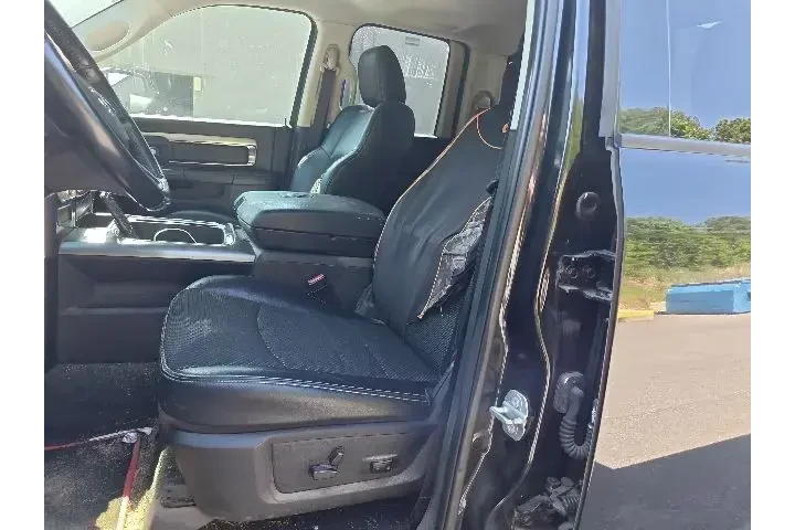 $16490 : Ram 1500 2017 4x2 Sport 4dr image 8