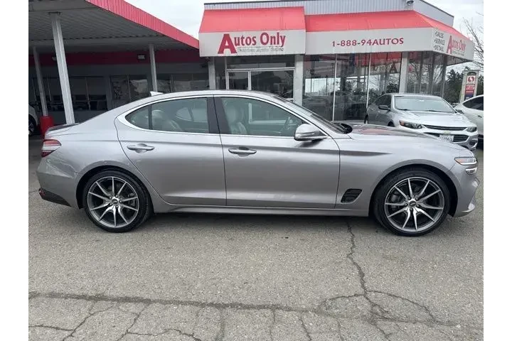 $26999 : Genesis G70 2023 2.0T 4dr Se image 4