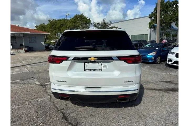 $31988 : Chevrolet Traverse 2023 Prem image 4
