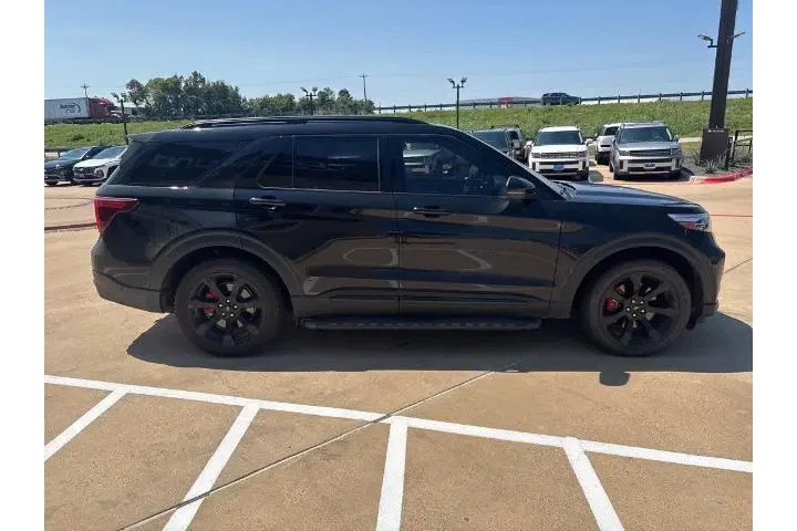 $26591 : Ford Explorer 2021 AWD ST 4d image 1