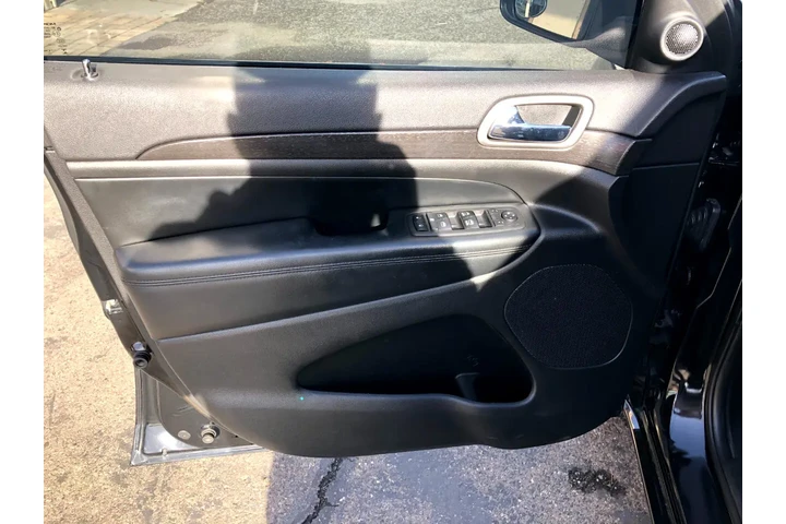 $19990 : 2018 Grand Cherokee Altitude image 10