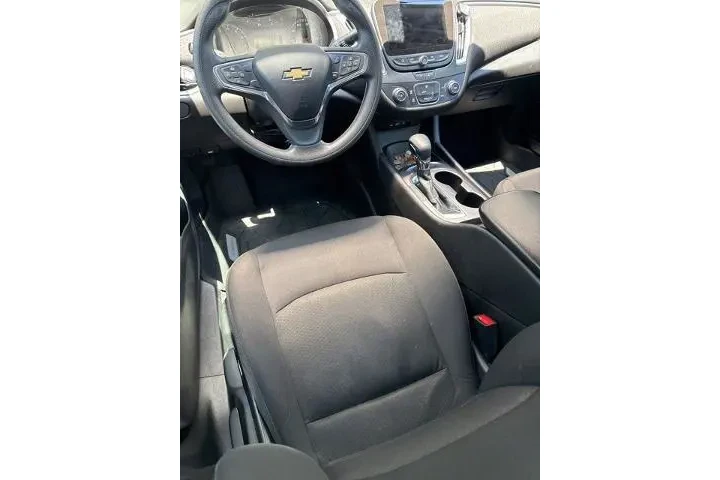 $15000 : Chevrolet Malibu 2021 LS 4dr image 7