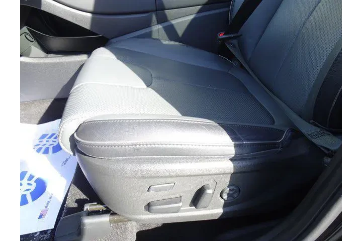 $33393 : Hyundai SANTA FE 2023 AWD Li image 9