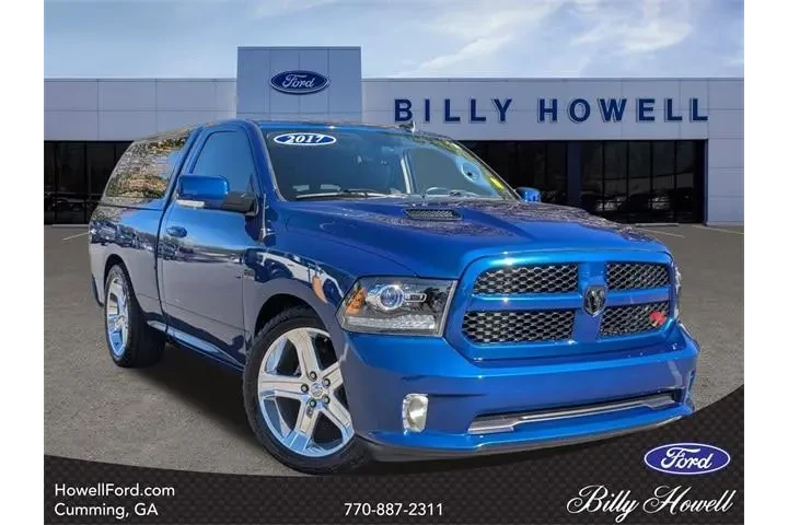 $32722 : Ram 1500 2017 4x2 Sport 2dr image 1