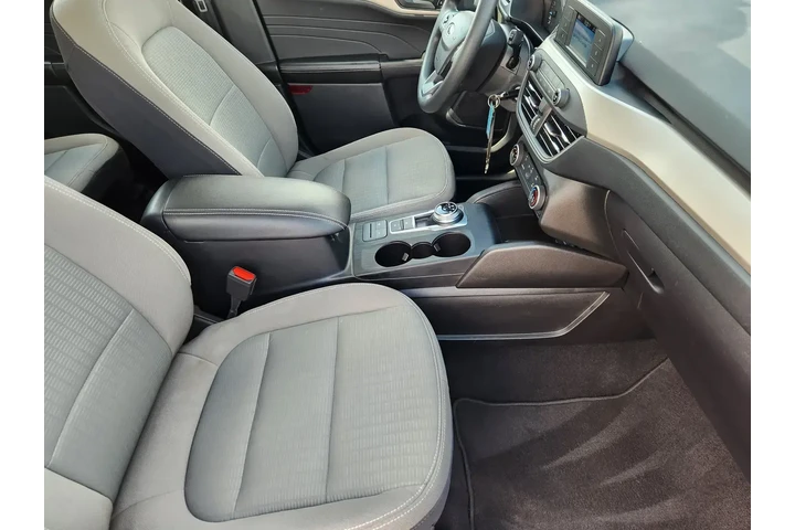 Ford Escape 2022 S 4dr SUV image 10