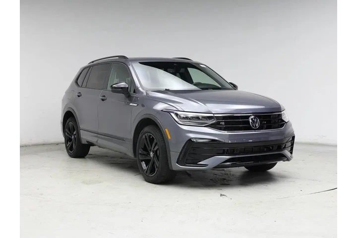 $23998 : Volkswagen Tiguan 2023 SE R- image 1