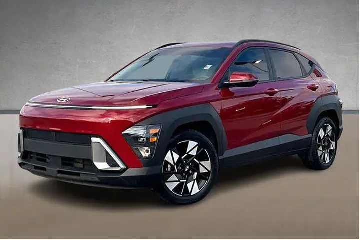 $21740 : Hyundai KONA 2024 SEL 4dr Cr image 1