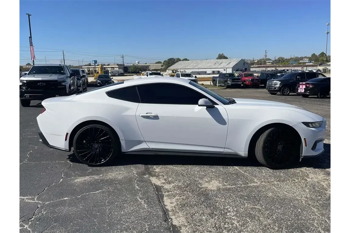 $27499 : Ford Mustang 2024 EcoBoost 2 image 2
