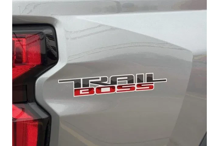 $30256 : Chevrolet Colorado 2023 4x4 image 6