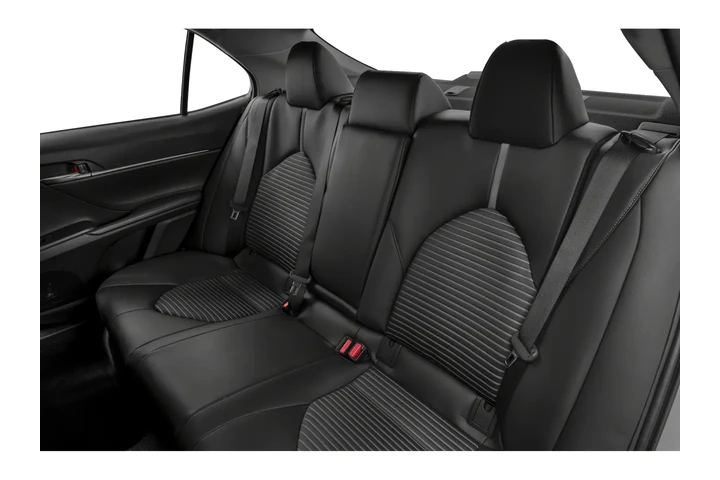$23984 : 2021 Camry SE Sedan 4D image 9
