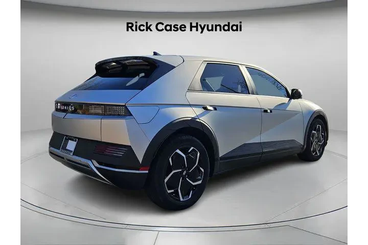 $23791 : Hyundai IONIQ 5 2023 SEL 4dr image 8