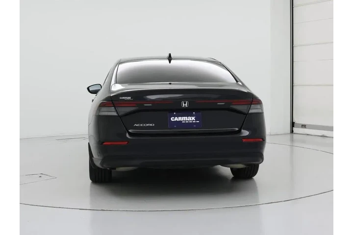 $23998 : Honda Accord 2023 LX 4dr Sed image 6