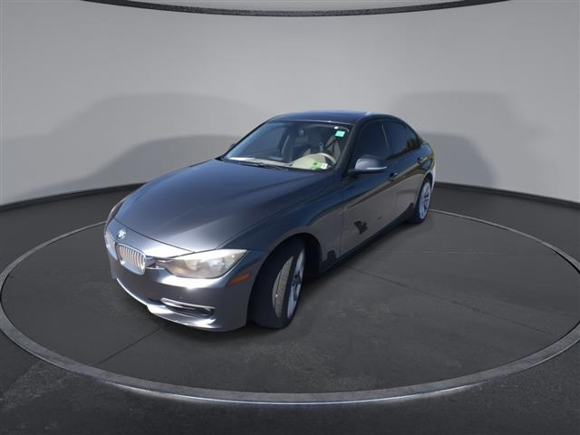 $9900 : PRE-OWNED 2012 3 SERIES 328I image 4