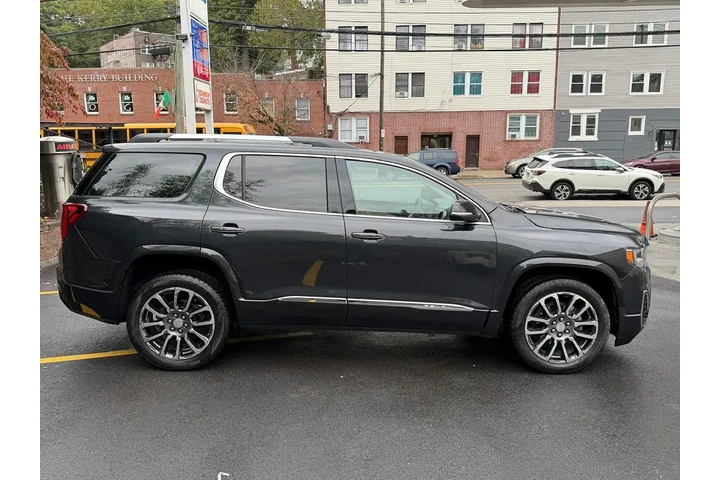 $20995 : 2020 Acadia Denali image 10