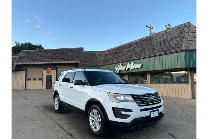 $15500 : 2016 Explorer ONLY 69,000 Mil image 1
