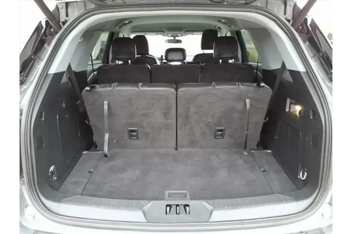 $28777 : Ford Explorer 2023 AWD XLT 4 image 9