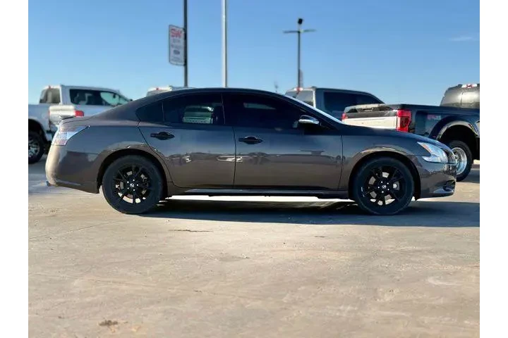 $11999 : Nissan Maxima 2014 3.5 SV 4d image 5