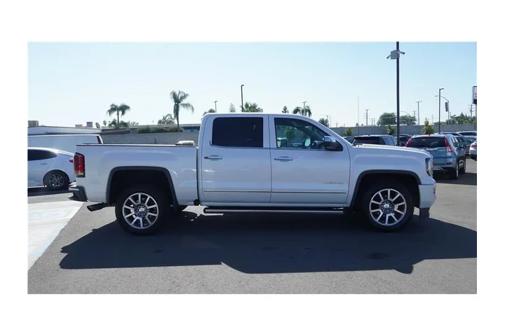 $28984 : 2017 Sierra 1500 Denali image 5