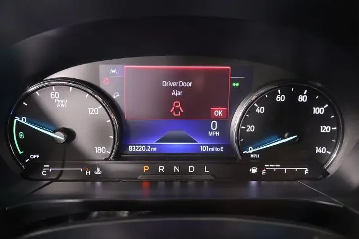 $17270 : Ford Escape Hybrid 2022 SE 4 image 4