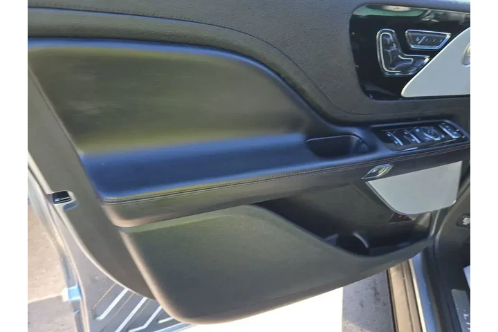 $39999 : Lincoln Aviator 2023 Reserve image 9