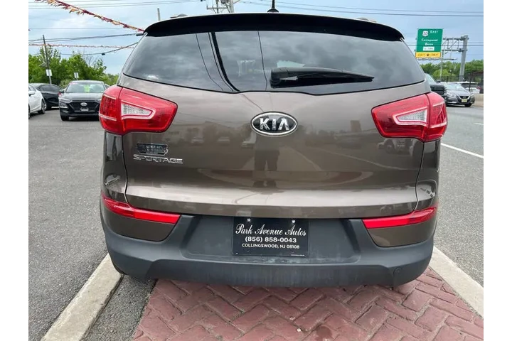 $6995 : 2011 Sportage LX image 5