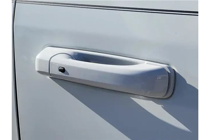 $32950 : Ram 1500 Classic 2023 4x2 Tr image 9