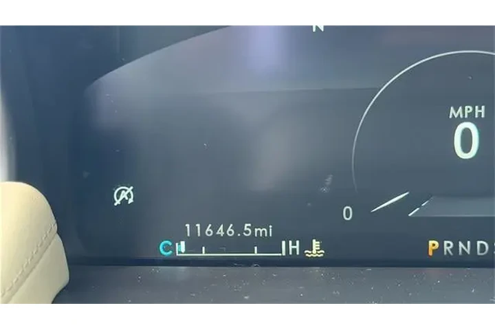 $35835 : Lincoln Nautilus 2021 AWD Re image 9