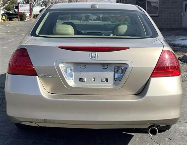 $6999 : 2006 HONDA ACCORD image 5