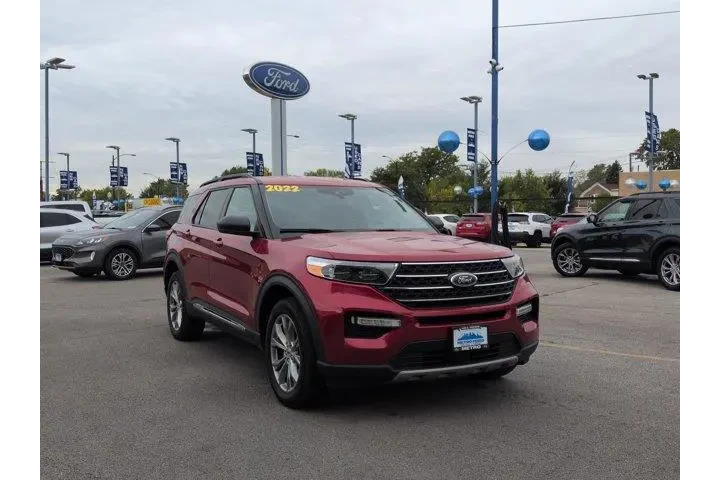 $23997 : Ford Explorer 2022 AWD XLT 4 image 1