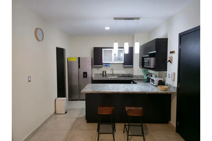 $1300 : Renta Apartamento ALL INCLUDED image 5