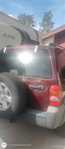 $5000 : Vendo Jeep liberty image 4