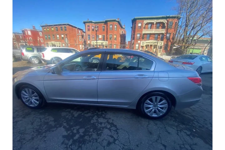 2011 Accord EX-L image 5