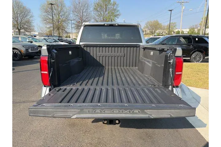 $39872 : Toyota Tacoma 2024 4x4 SR5 4 image 7